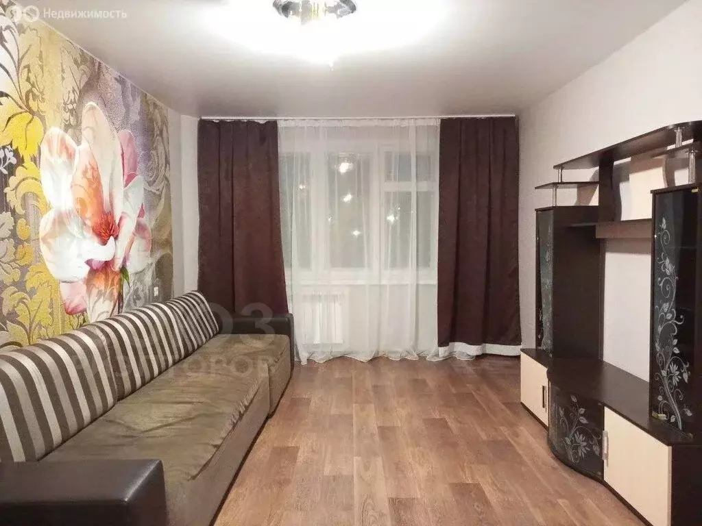 3-комнатная квартира: Волгоград, улица Землячки, 26 (64.2 м) - Фото 0