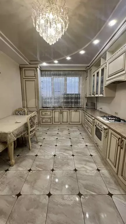 3-к. квартира, 85 м, 6/9 эт. - Фото 0