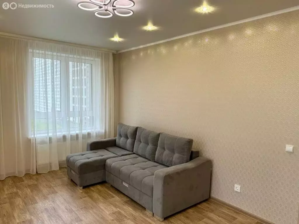 2-комнатная квартира: Уфа, улица Рудольфа Нуреева, 6 (54.9 м) - Фото 0