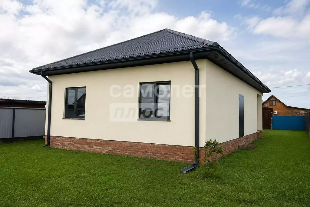 Дом в Приморско-Ахтарск, Геленджикская улица, 4 (70.8 м) - Фото 1