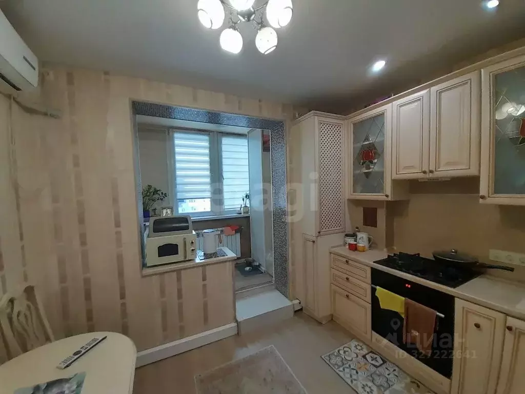 3-к кв. Белгородская область, Белгород ул. Есенина, 52 (63.2 м) - Фото 1