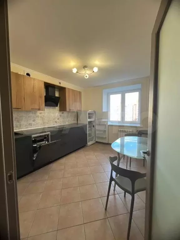 2-к. квартира, 66 м, 6/9 эт. - Фото 0