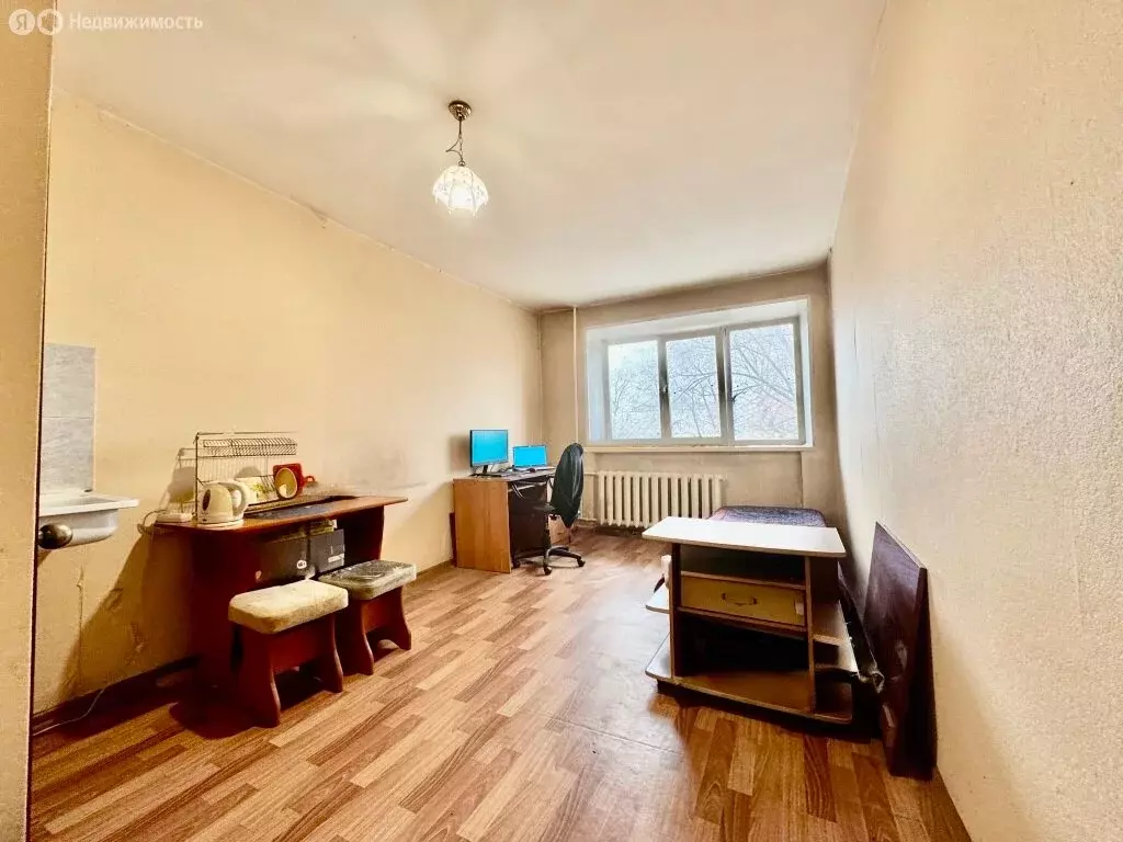 1к в 4-комнатной квартире (17.6 м) - Фото 1