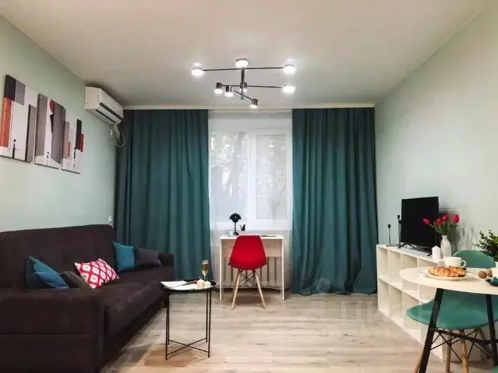 Комната Волгоградская область, Волгоград ул. Им. Циолковского, 2 (10.0 ... - Фото 0
