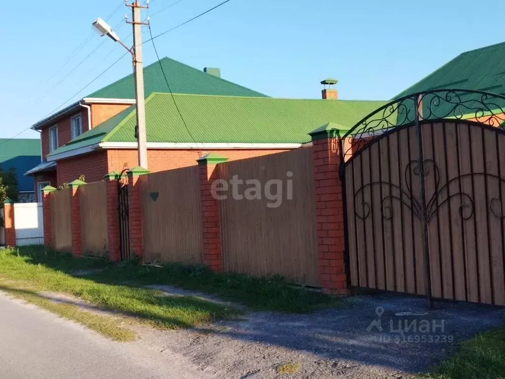 Дом в Белгородская область, Шебекинский муниципальный округ, Ржавец ... - Фото 0