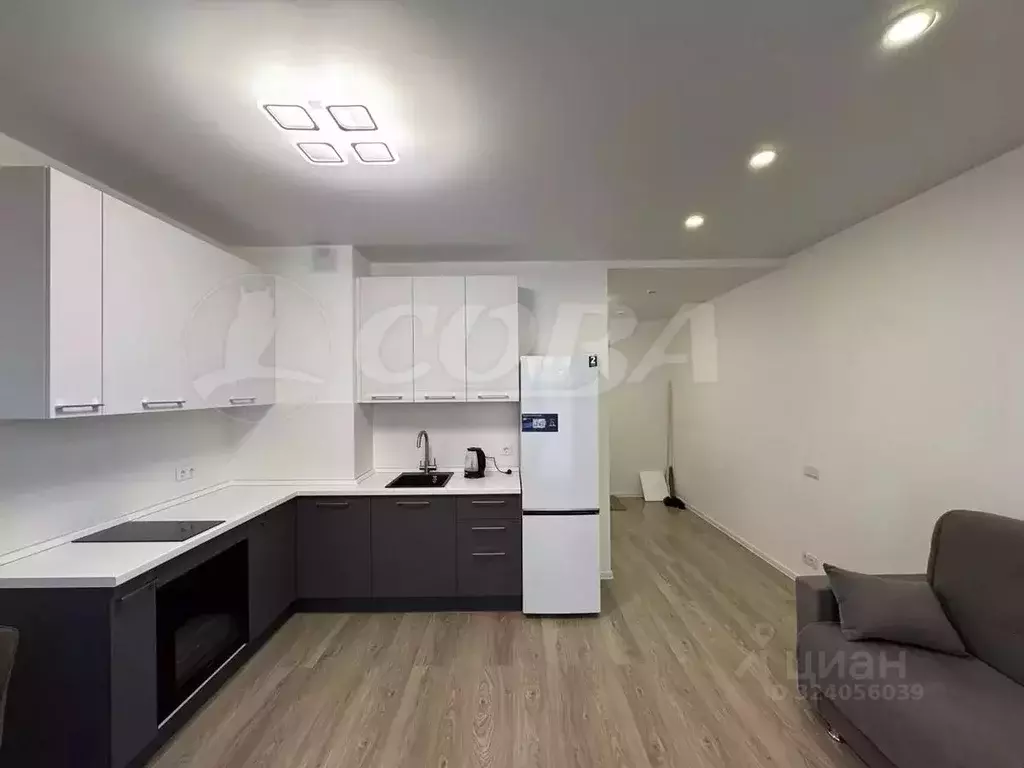 Студия Тюменская область, Тюмень ул. Юрия Рогачева, 9к2 (25.0 м) - Фото 2