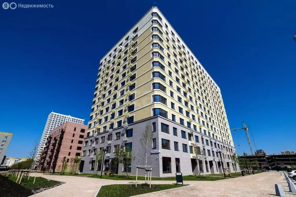 2-комнатная квартира: Тюмень, улица Эльвиры Федоровой, 1к1 (56.5 м) - Фото 1
