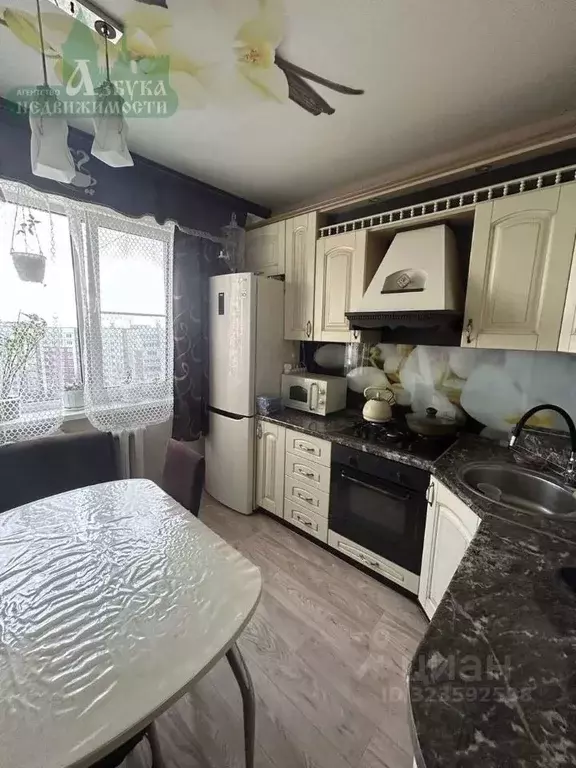 3-к кв. Смоленская область, Смоленск ул. Попова, 126 (65.0 м) - Фото 1