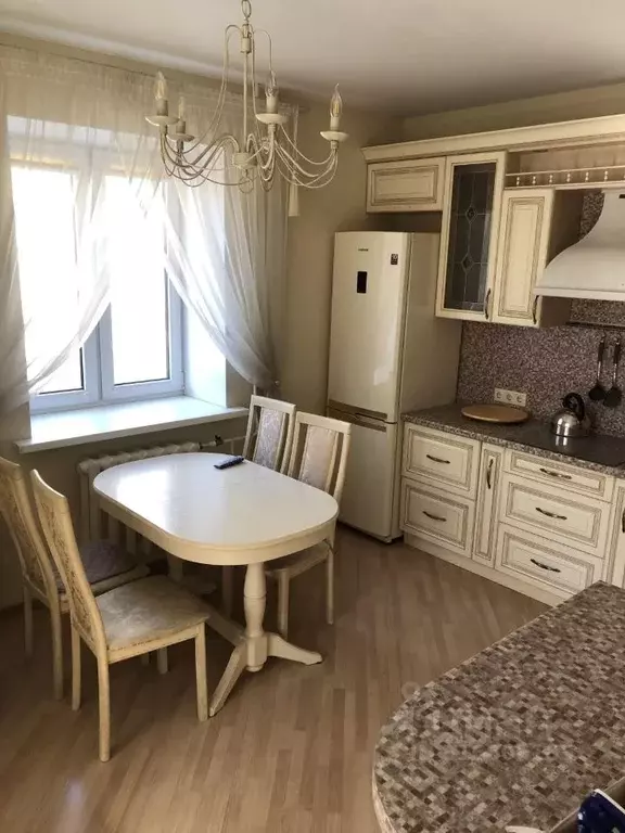 2-к кв. Башкортостан, Уфа ул. Чернышевского, 105к1 (63.0 м) - Фото 0