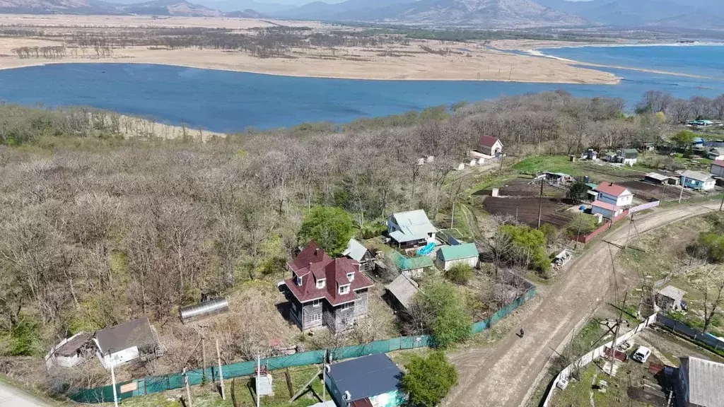 Дом в Приморский край, Хасанский муниципальный округ, с. Безверхово ... - Фото 0