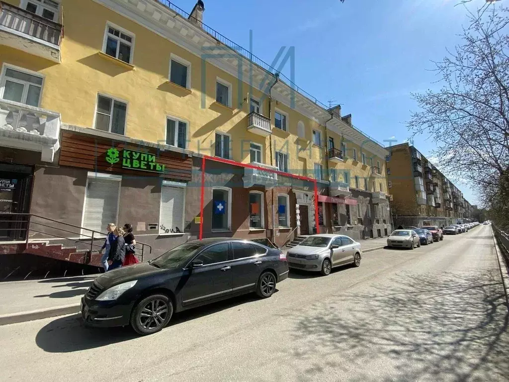 Торговая площадь в Свердловская область, Екатеринбург ул. Бажова, 45 ... - Фото 0
