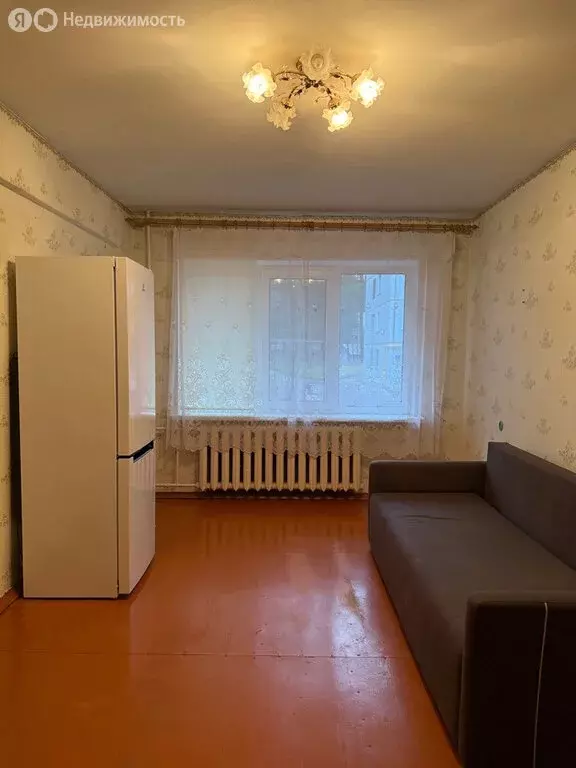 3-комнатная квартира: посёлок Рощино, 6 (57.7 м) - Фото 2