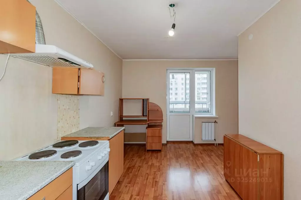 2-к кв. Свердловская область, Екатеринбург ул. Боровая, 31 (59.5 м) - Фото 2