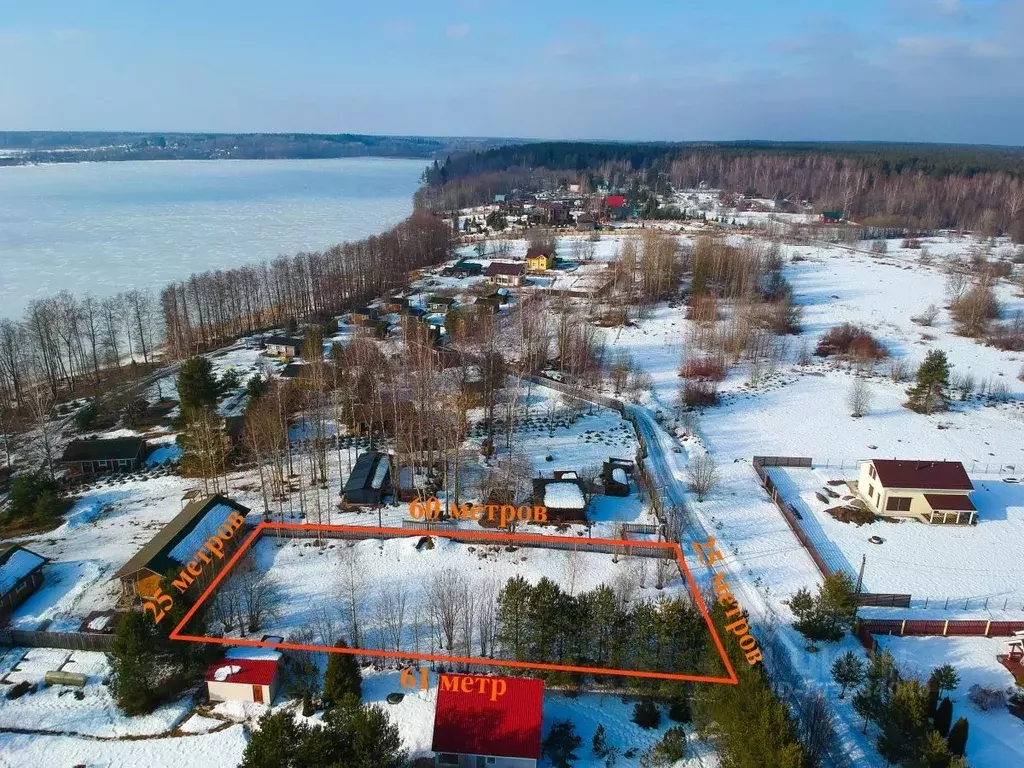 Участок в Ленинградская область, Приозерский район, Красноозерное ... - Фото 1