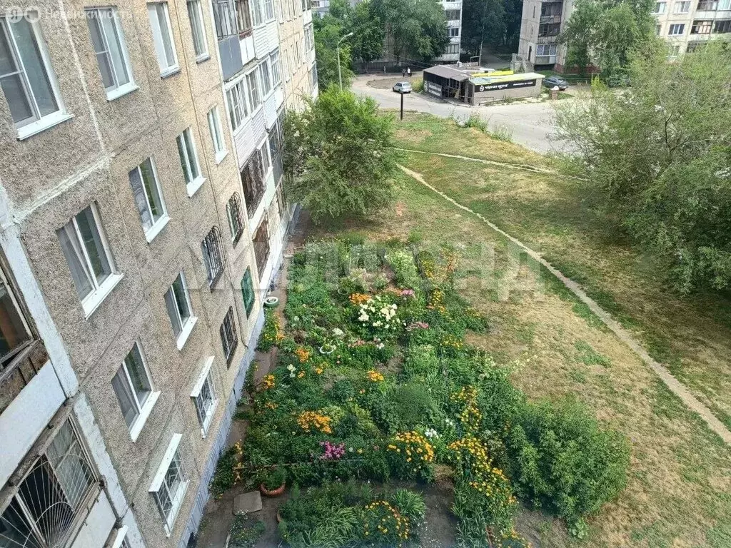3-комнатная квартира: Барнаул, Кавалерийская улица, 3 (62.3 м) - Фото 1