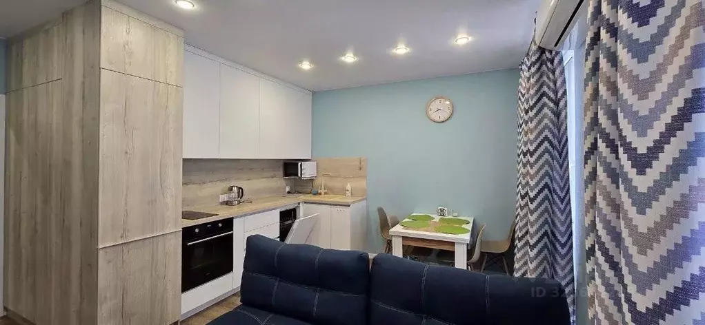 1-к кв. Тюменская область, Тюмень Новгородская ул., 3 (53.0 м) - Фото 1