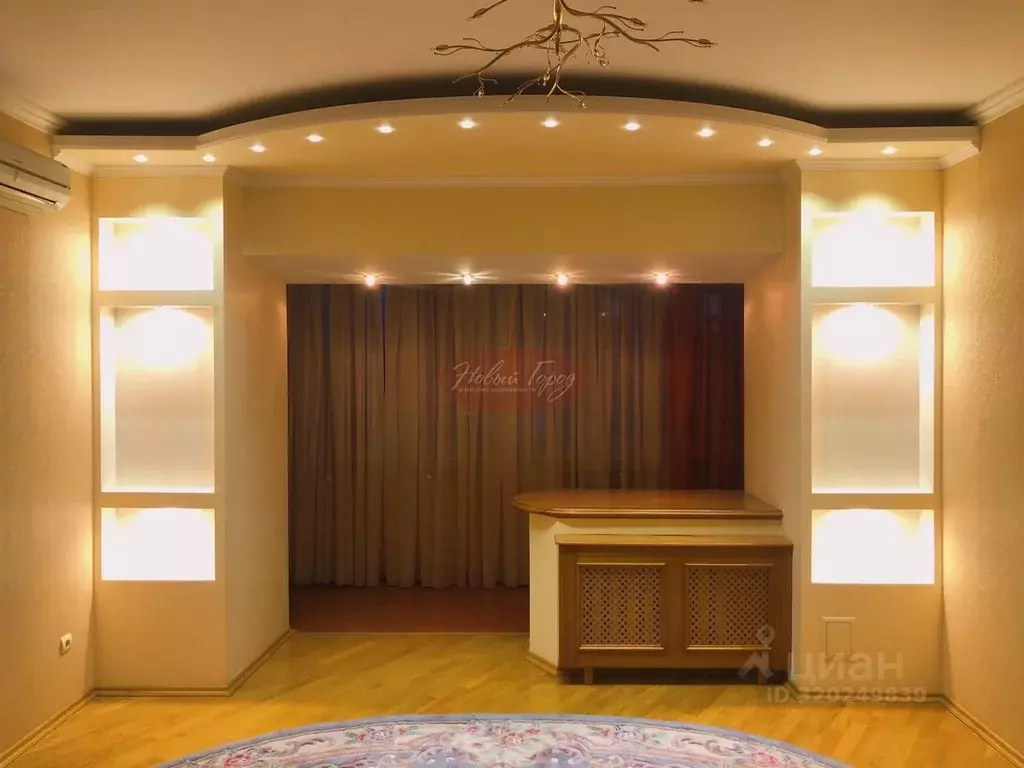 2-к кв. Тюменская область, Тюмень Комсомольская ул., 8 (87.0 м) - Фото 1