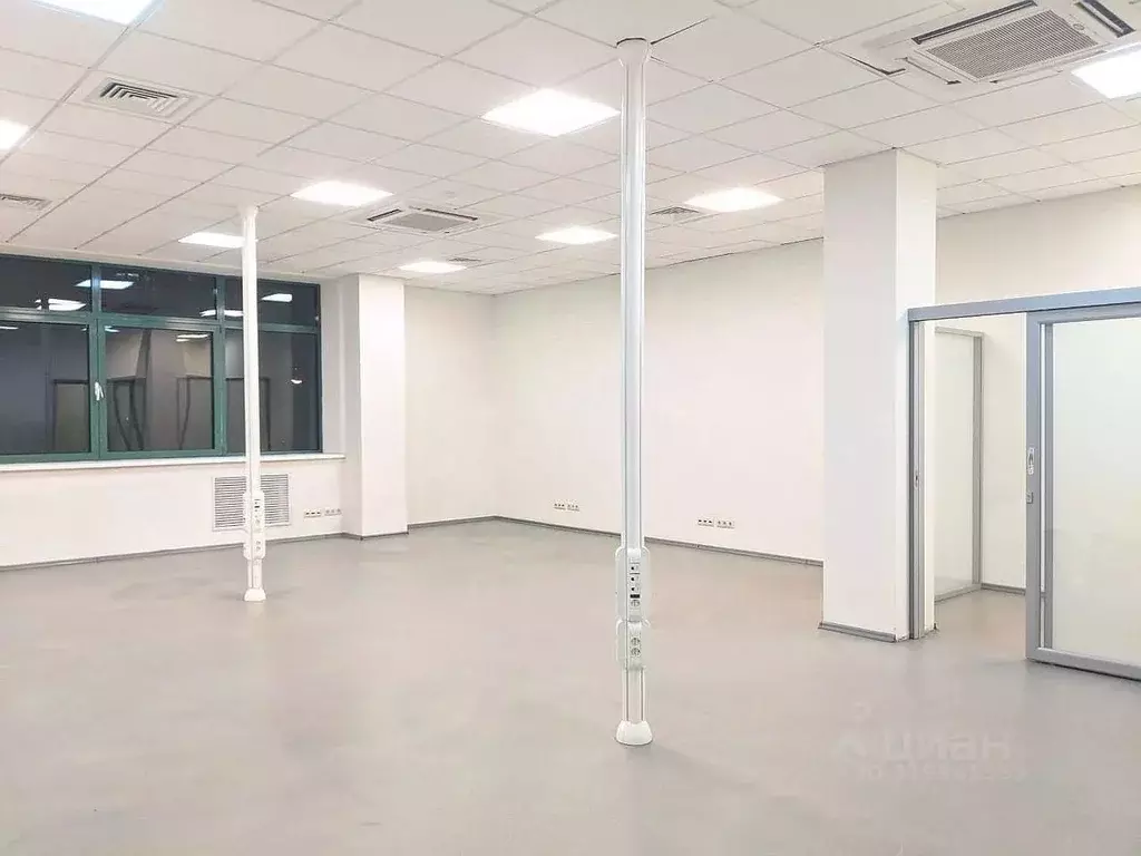 Офис в Москва Октябрьская ул., 33А (1365 м) - Фото 1