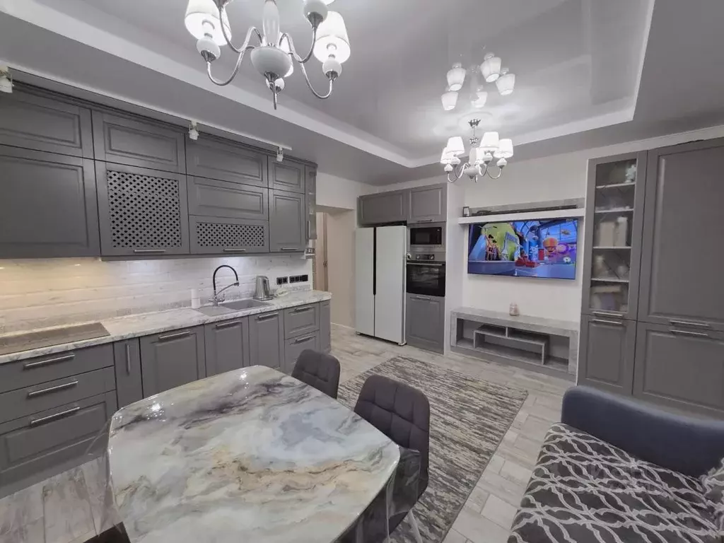 2-к кв. Калужская область, Калуга Кооперативная ул., 1/2 (71.0 м) - Фото 1