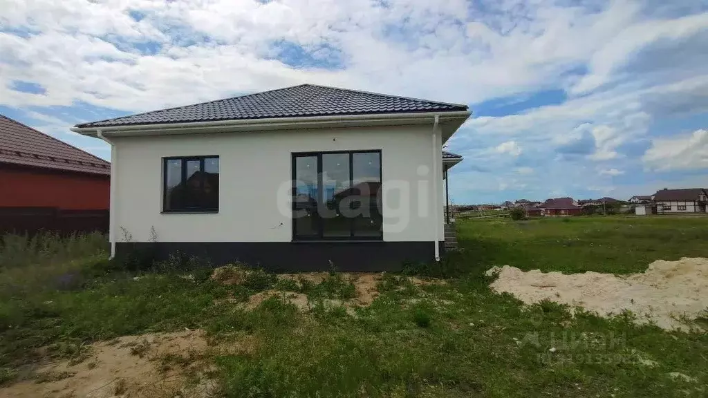 Дом в Белгородская область, Белгородский район, с. Стрелецкое ул. ... - Фото 0