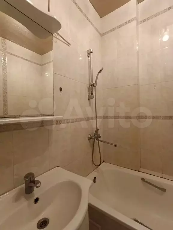 1-к. квартира, 43 м, 3/10 эт. - Фото 1
