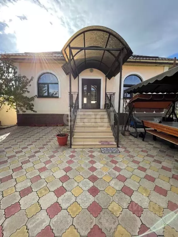 Дом в Ставропольский край, Кисловодск городской округ, пос. Аликоновка ... - Фото 1