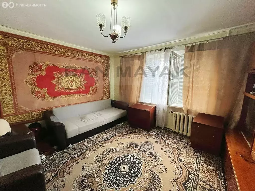 2-комнатная квартира: Майкоп, 2-я Короткая улица, 7 (50 м) - Фото 0