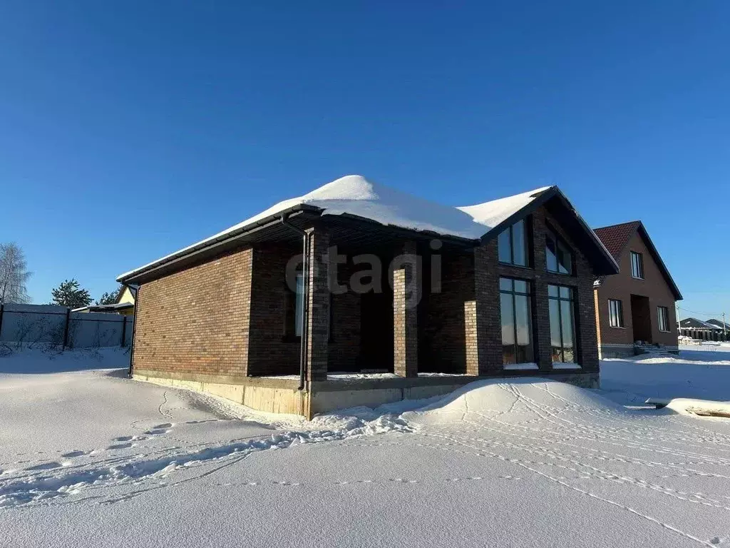 Дом в Брянская область, Брянский район, Снежское с/пос, с. Толмачево  ... - Фото 1
