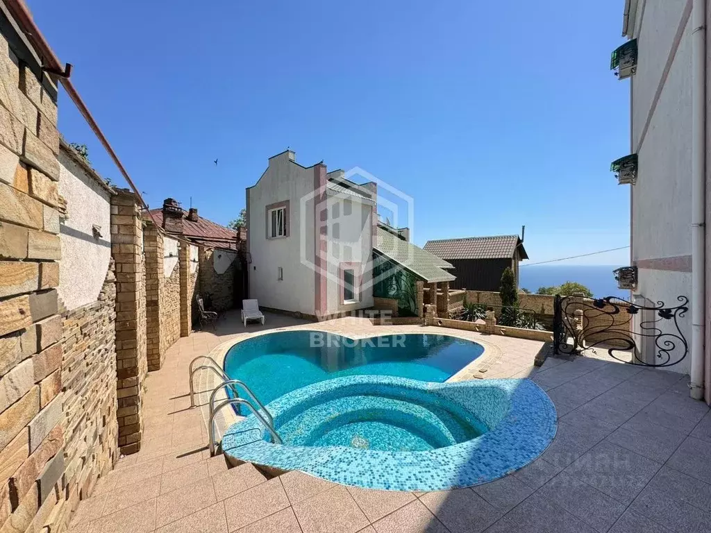 Дом в Крым, Ялта ул. Сеченова (379 м) - Фото 1