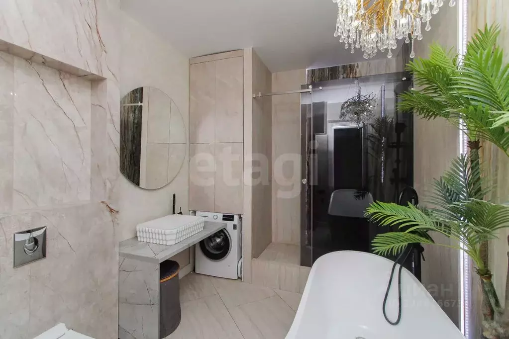 3-к кв. Тюменская область, Тюмень ул. Максима Горького, 53 (119.1 м) - Фото 1