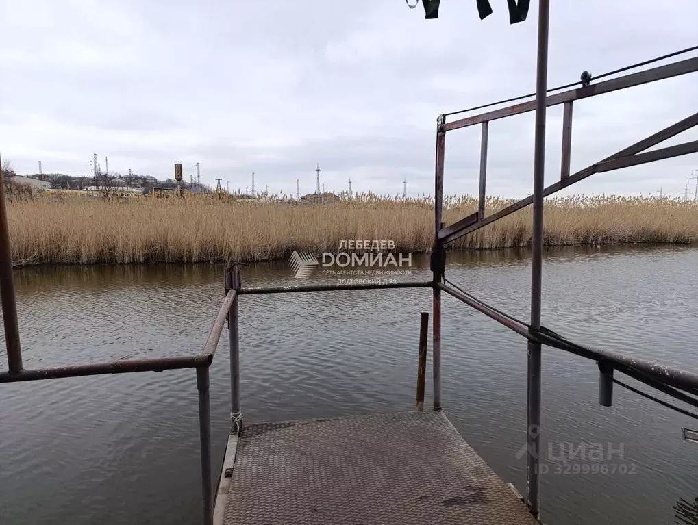 Участок в Ростовская область, Новочеркасск Вокзальная ул., 1В (18.0 ... - Фото 1