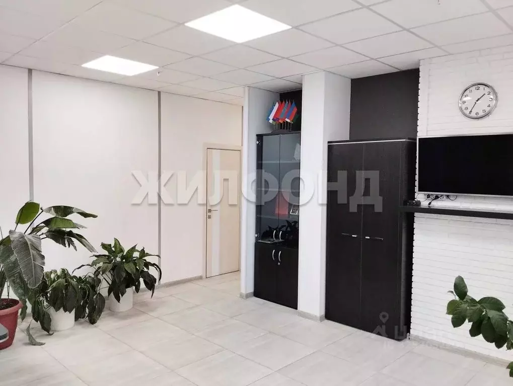 Офис в Новосибирская область, Новосибирск ул. Сакко и Ванцетти, 77 (97 ... - Фото 2