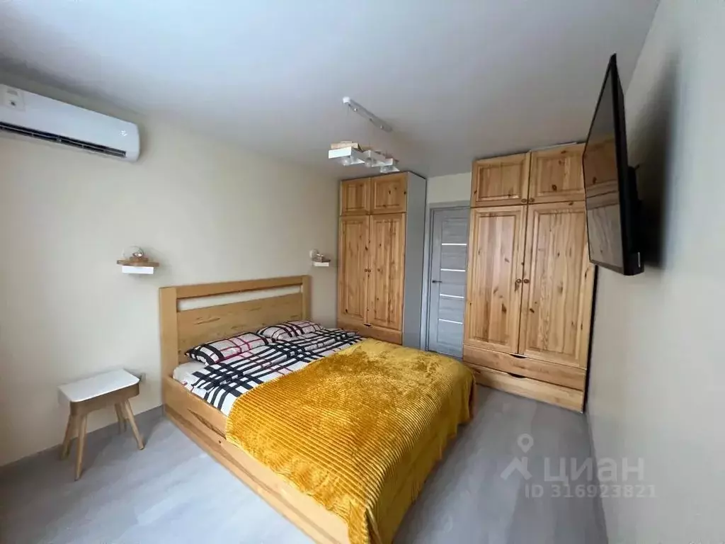 2-к кв. Приморский край, Владивосток Океанский просп., 83 (47.0 м) - Фото 1