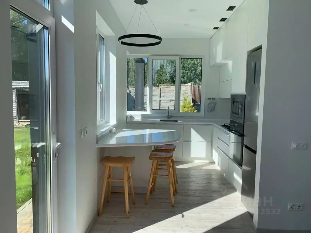 Дом в Ленинградская область, Выборгский район, Первомайское с/пос, ... - Фото 1