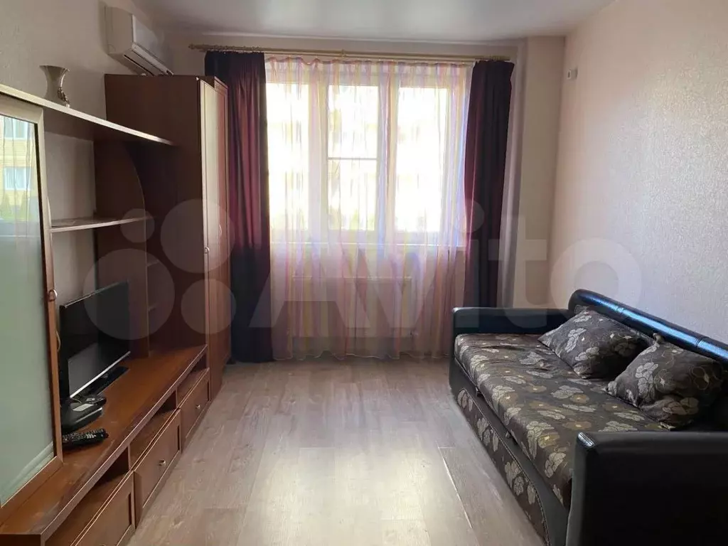 1-к. квартира, 40 м, 3/8 эт. - Фото 0