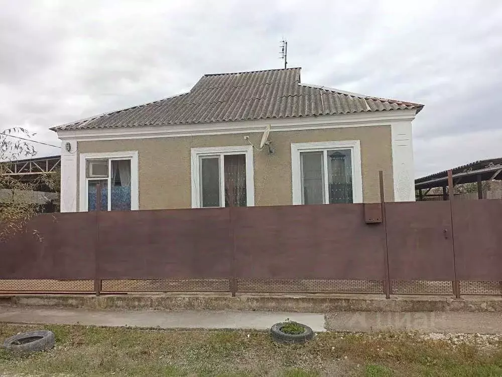 Дом в Краснодарский край, Крымск Солнечная ул. (60 м) - Фото 1