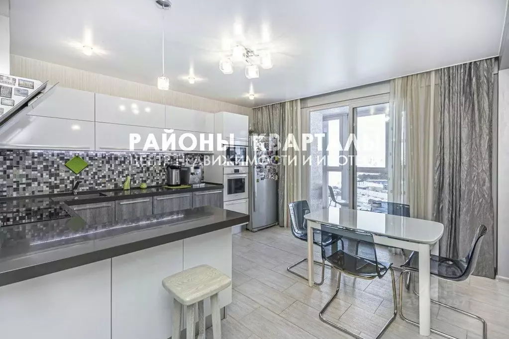 4-к кв. Челябинская область, Челябинск ул. Труда, 162 (137.7 м) - Фото 1