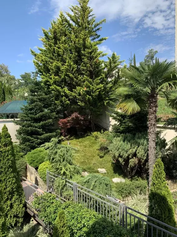Дом в Краснодарский край, Сочи Курортный просп., 108/10 (150 м) - Фото 1
