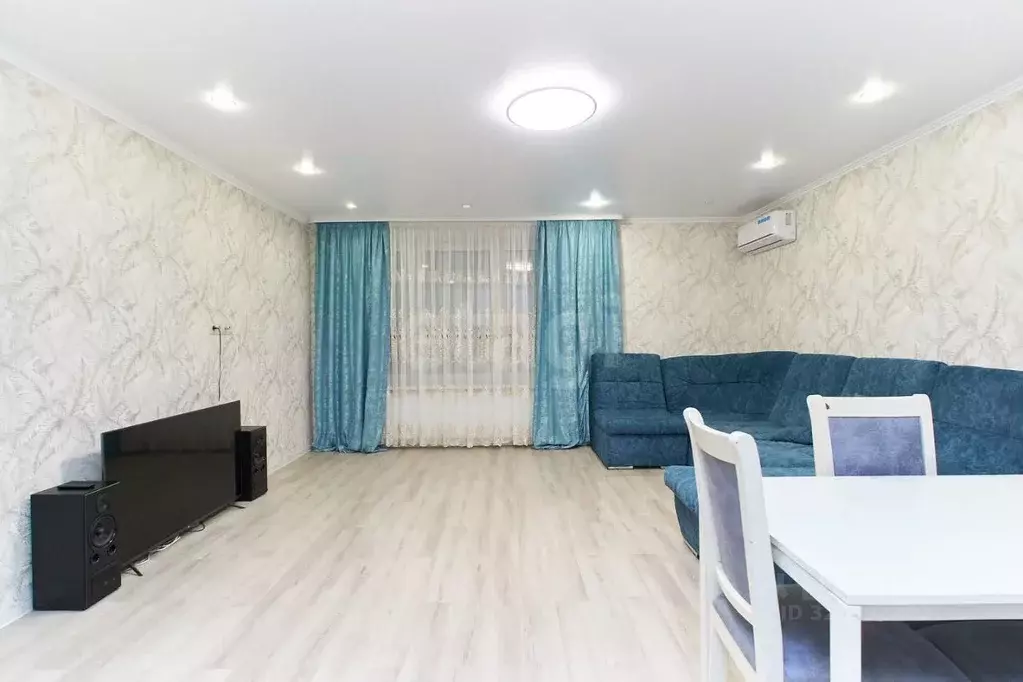 3-к кв. Тюменская область, Тюмень ул. 50 лет Октября, 57Бк1 (101.8 м) - Фото 1