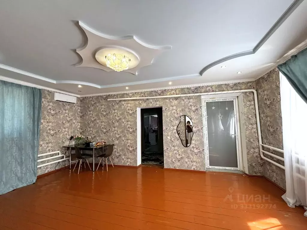 Дом в Краснодарский край, Кущевский район, Шкуринская ст-ца ул. Гоголя ... - Фото 2