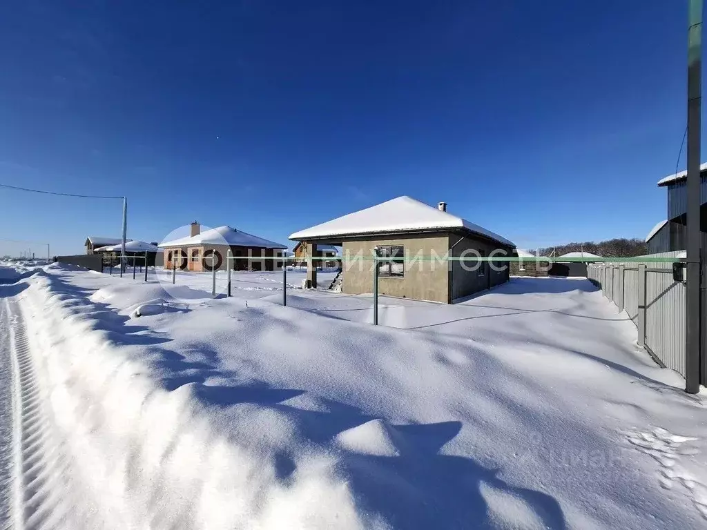 Дом в Рязанская область, Рязанский муниципальный округ, с. Кораблино ... - Фото 1