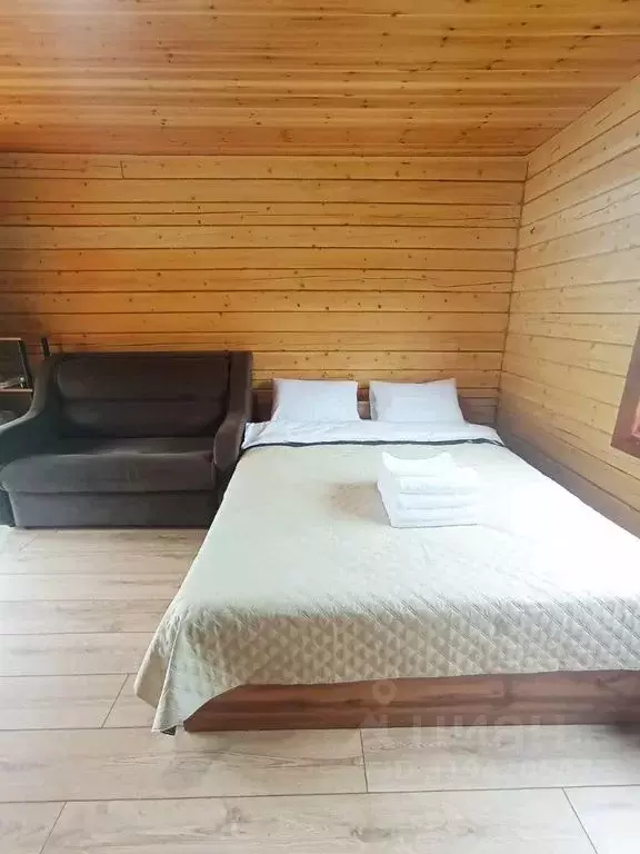 Дом в Алтай, Чемальский район, с. Анос ул. Тополиная, 24 (20 м) - Фото 0