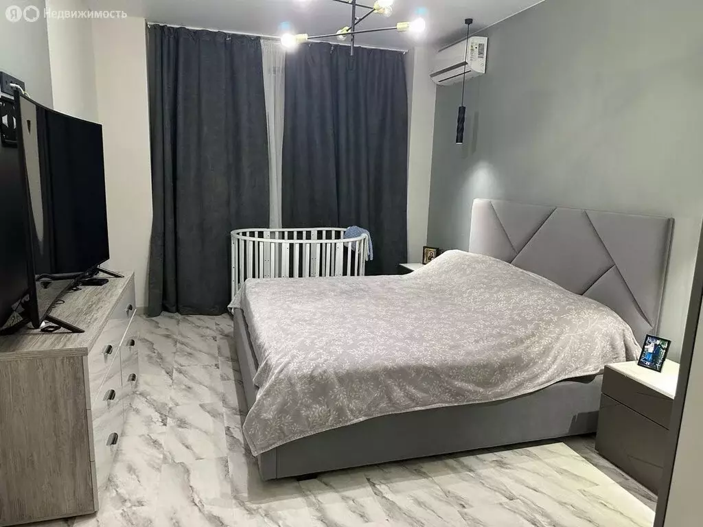 3-комнатная квартира: Волгоград, район Семь Ветров, бульвар 30-летия ... - Фото 1