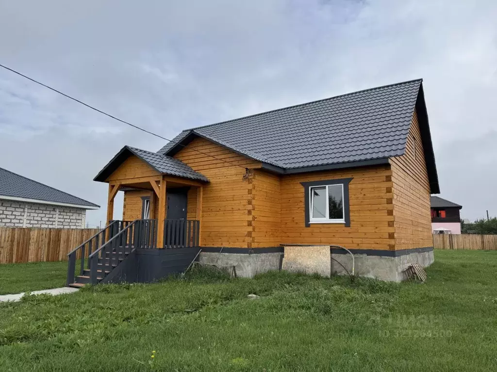 Дом в Иркутская область, Иркутский муниципальный округ, с. Хомутово  ... - Фото 0