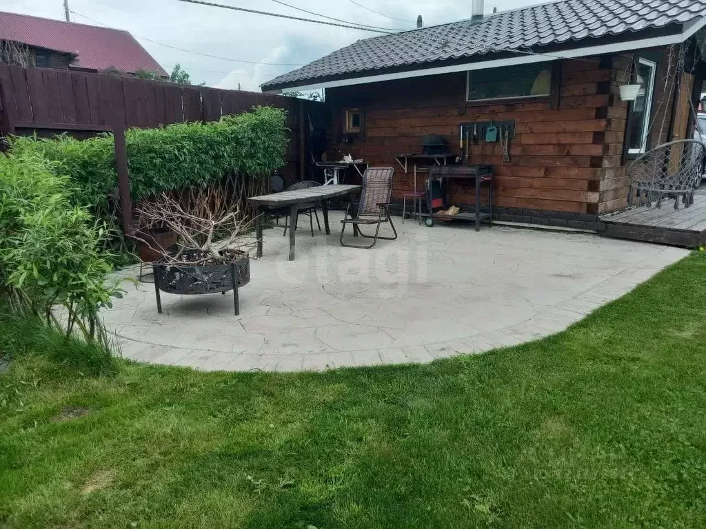 Дом в Сахалинская область, Южно-Сахалинск 22-й мкр, пер. Книжный, 7 ... - Фото 1