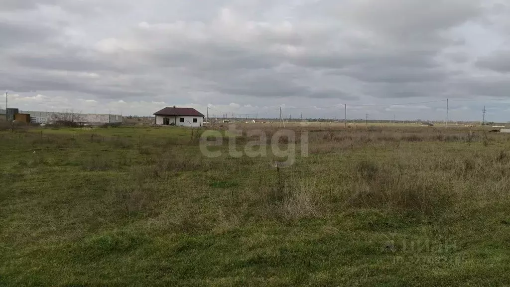 Участок в Крым, Симферопольский район, с. Мирное ул. Бекира Османова ... - Фото 1