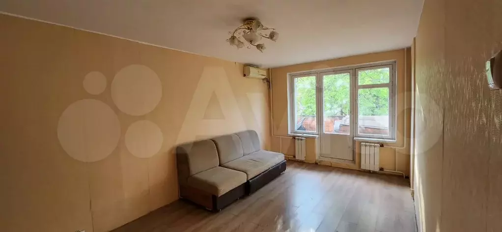 2-к. квартира, 60 м, 2/5 эт. - Фото 0