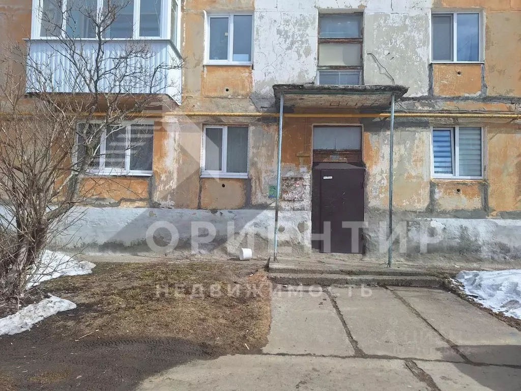 2-к кв. Пермский край, Губаха Октябрьский просп., 6 (40.7 м) - Фото 0