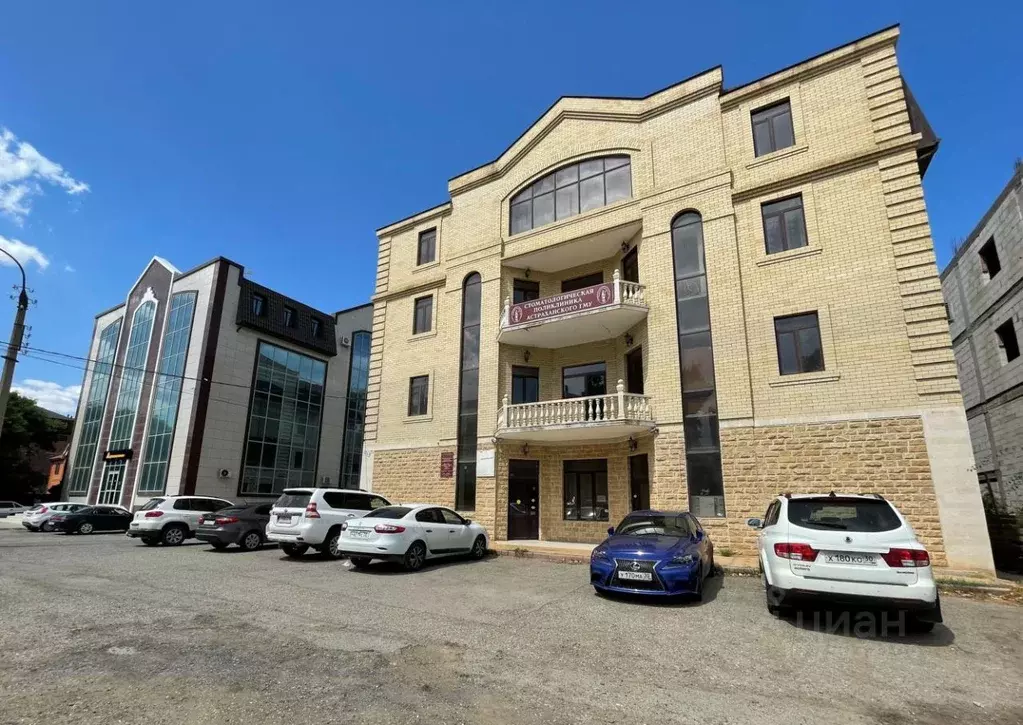 Квартира студия в астрахани. Пер аршанский астрахань. Аршанский переулок 6 астрахань. Жк лазурный астрахань. Аршанский пер 4 астрахань.