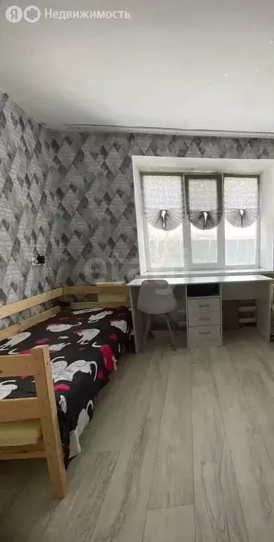 2-комнатная квартира: Альметьевск, улица Ризы Фахретдина, 65 (30.9 м) - Фото 1